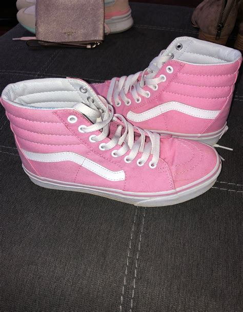 Womens Pink High Top (6) 